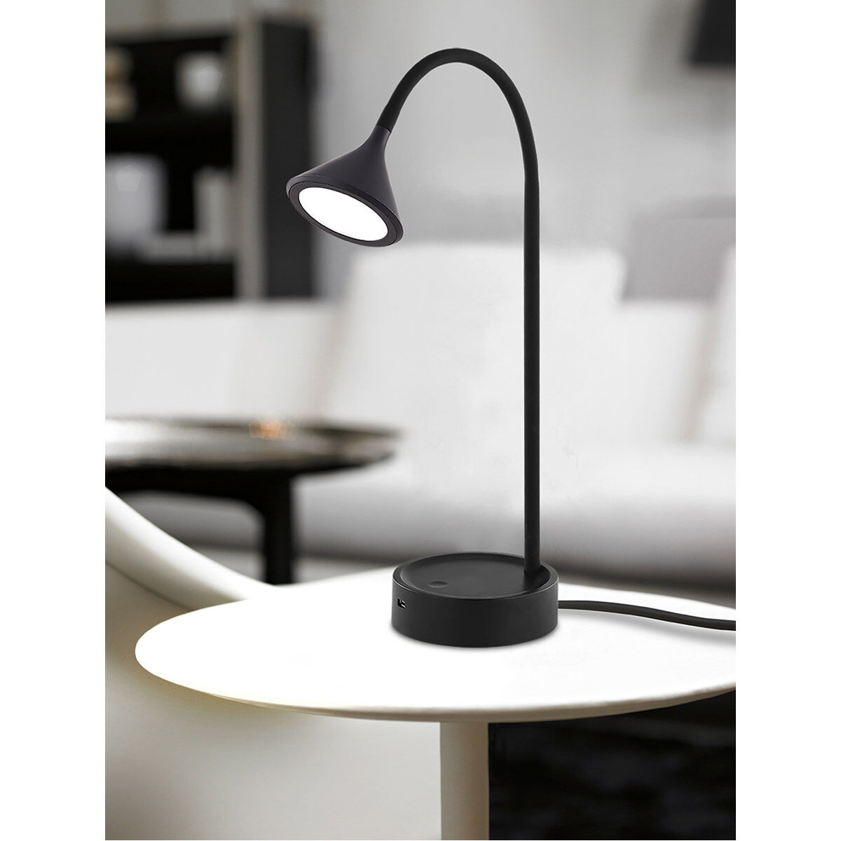 Desk top lamp wattage