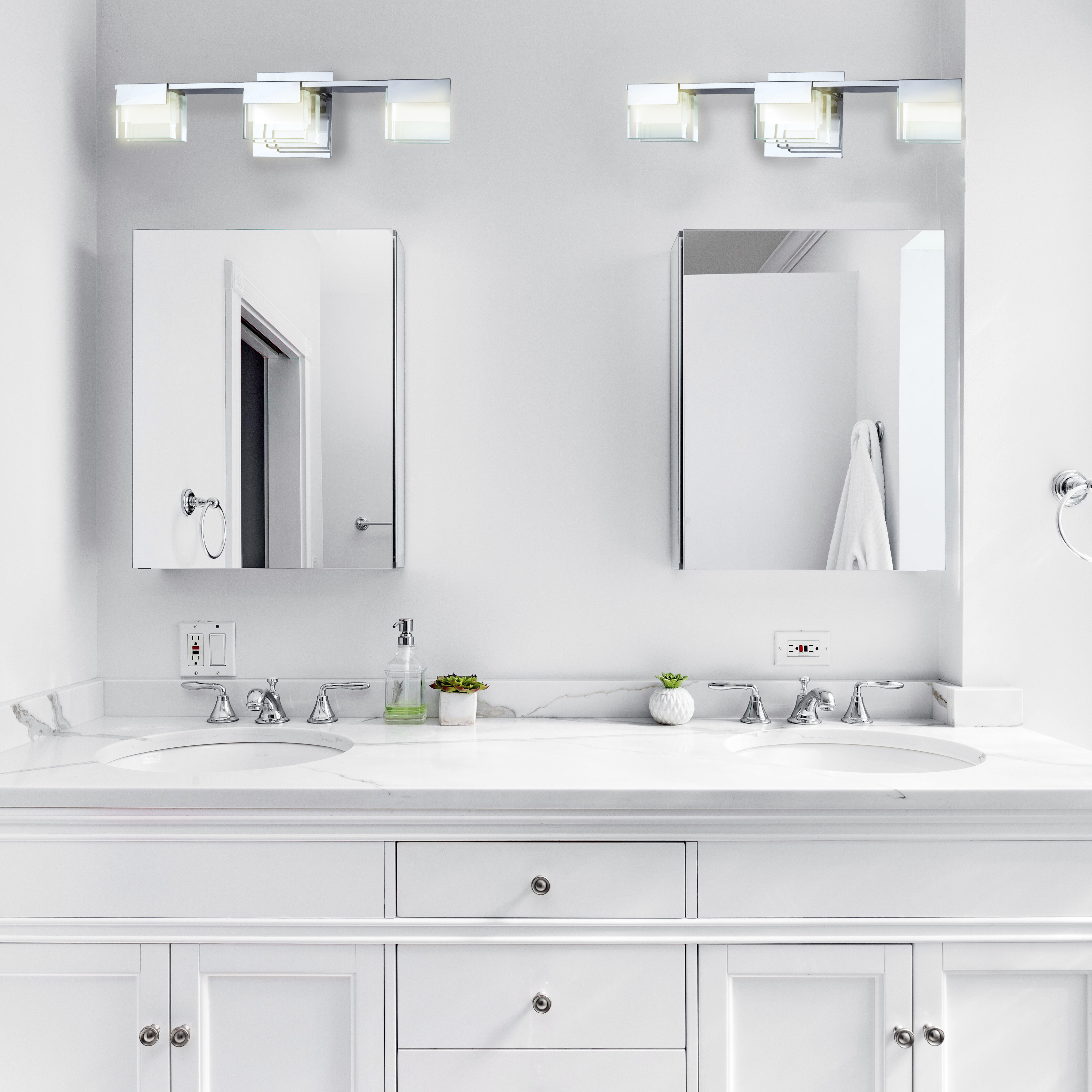Eglo bathroom light top