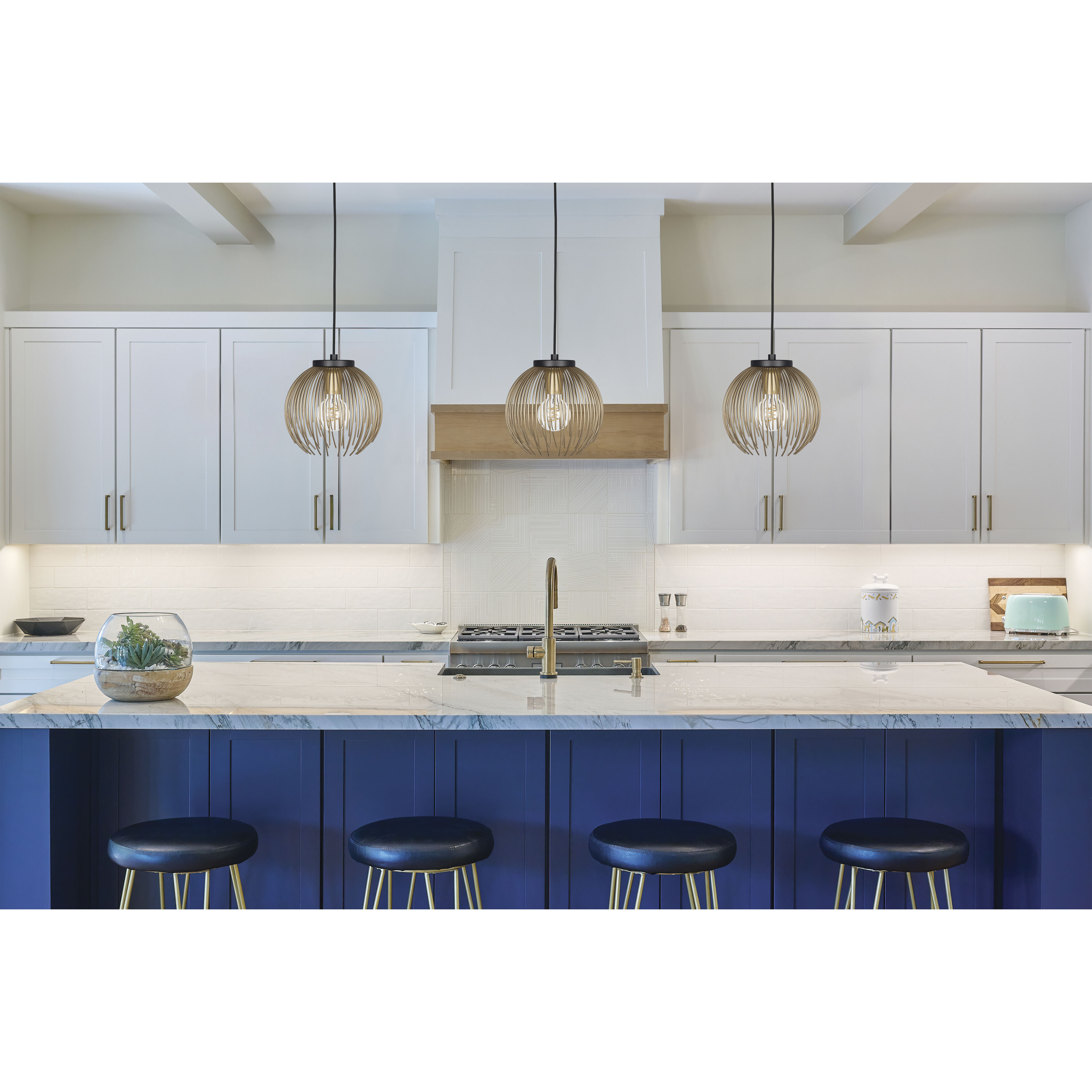 Venezuela 1 Light 9.33 inch Gold and Black Pendant Ceiling Light