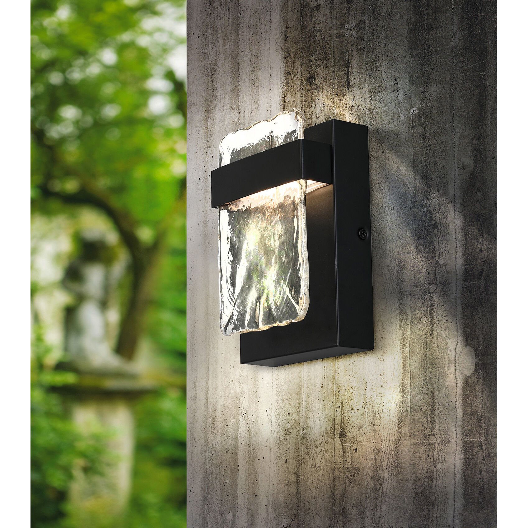 Madrona Outdoor Wall Sconce